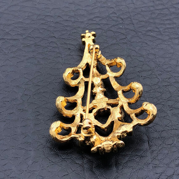Vintage Monet Brooch Christmas Tree Multicolor Rhinestone Textured Gold Tone Pin - Picture 2 of 9